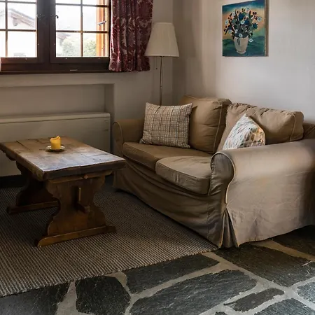 Haus 1 - 4.5 Haus In Ruhiger Wohngegend Mit Garten 公寓 *