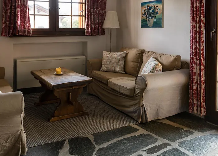 Haus 1 - 4.5 Haus In Ruhiger Wohngegend Mit Garten شقة *