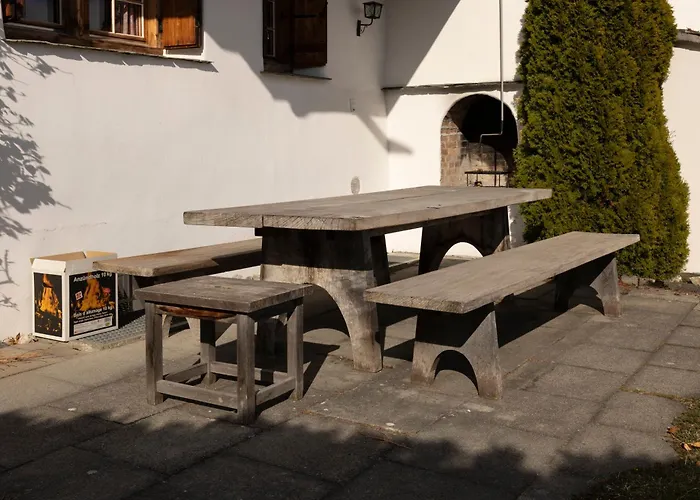 Haus 1 - 4.5 Haus In Ruhiger Wohngegend Mit Garten شقة